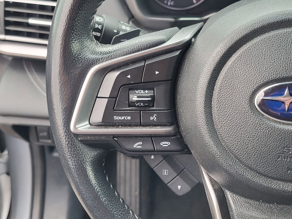 Used 2021 Ice Silver Metallic Subaru Limited image 14