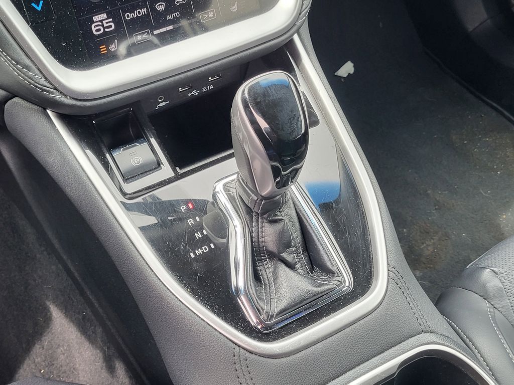 Used 2021 Ice Silver Metallic Subaru Limited image 18