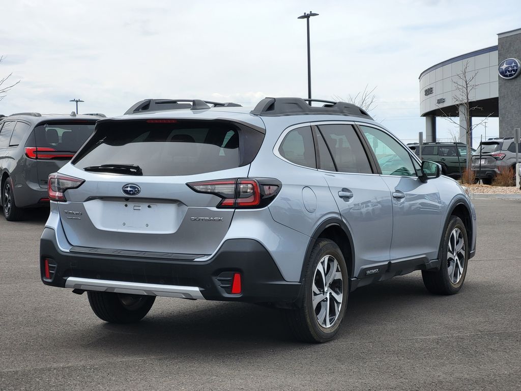 Used 2021 Ice Silver Metallic Subaru Limited image 3