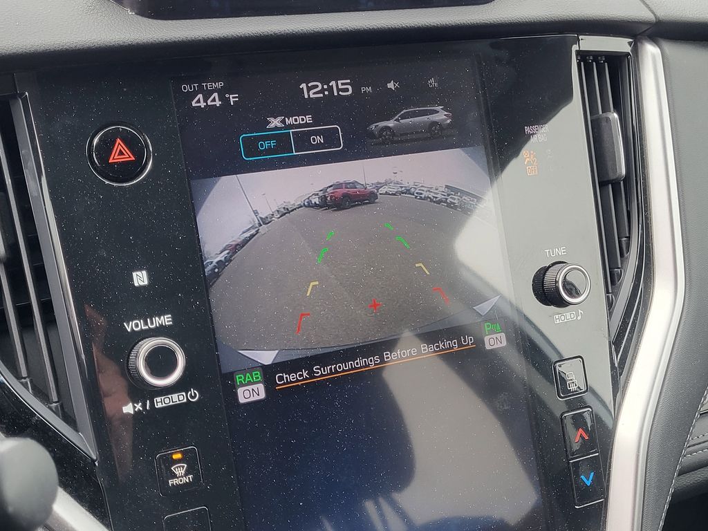 Used 2021 Ice Silver Metallic Subaru Limited image 17