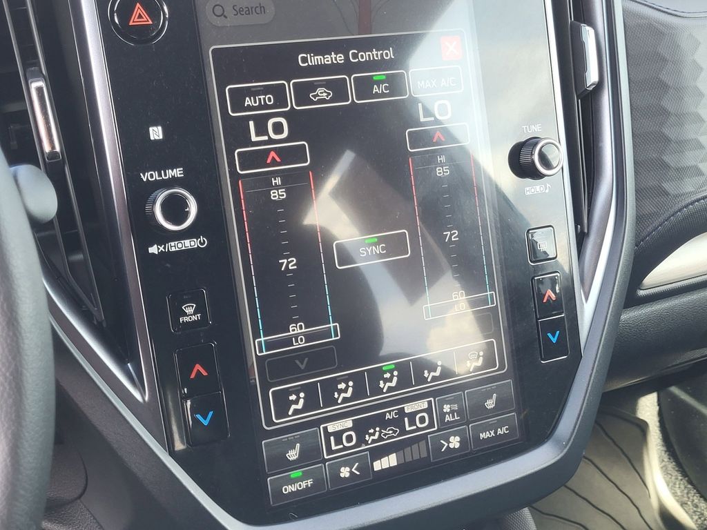 Used 2025 Ice Silver Metallic Subaru Limited image 19