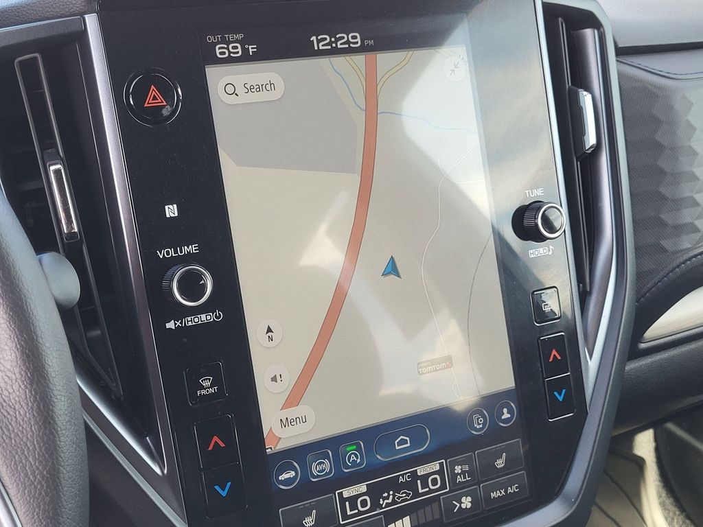 Used 2025 Ice Silver Metallic Subaru Limited image 17