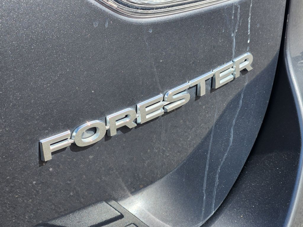 Used 2023 Magnetite Gray Metallic Subaru Premium image 8