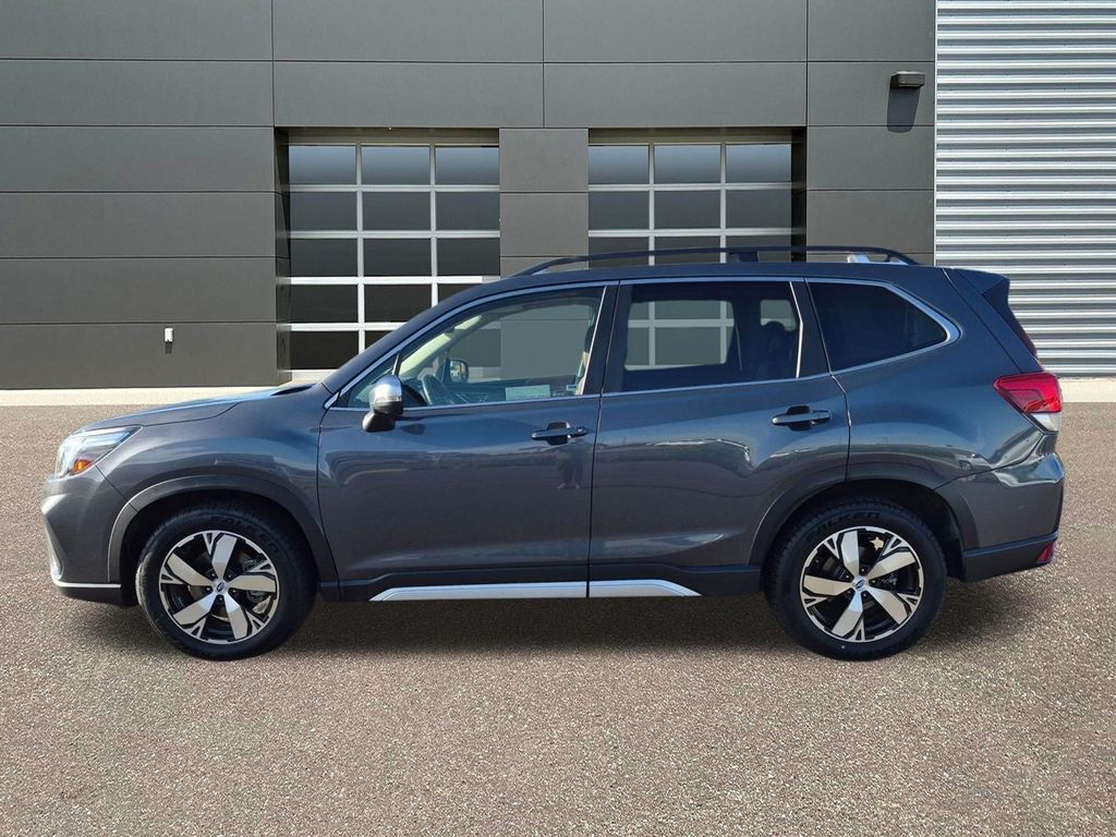 Used 2020 Magnetite Gray Metallic Subaru Touring image 9