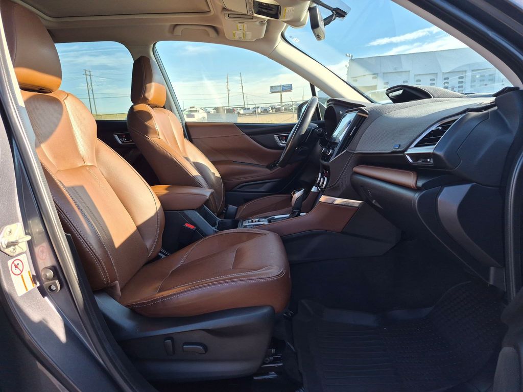 Used 2020 Magnetite Gray Metallic Subaru Touring image 23