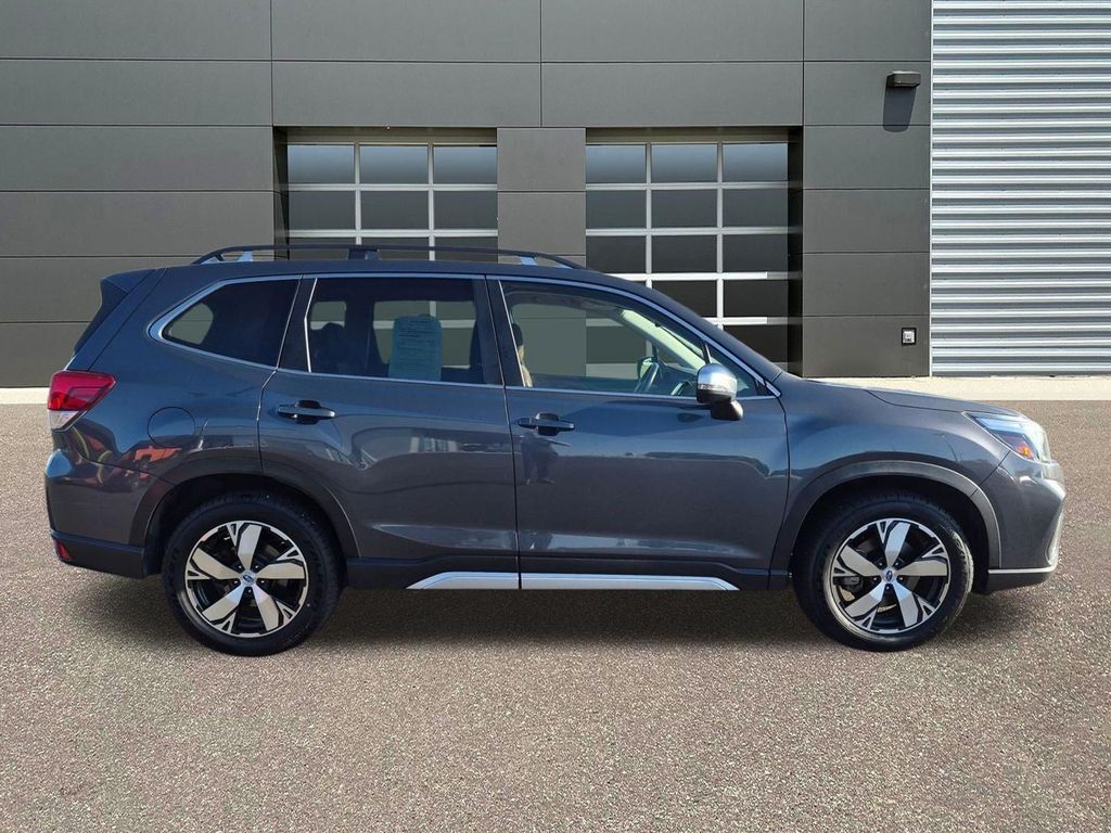 Used 2020 Magnetite Gray Metallic Subaru Touring image 4
