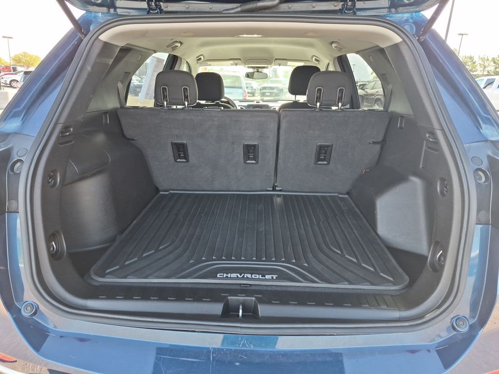 Used 2020 Pacific Blue Metallic Chevrolet LT image 6