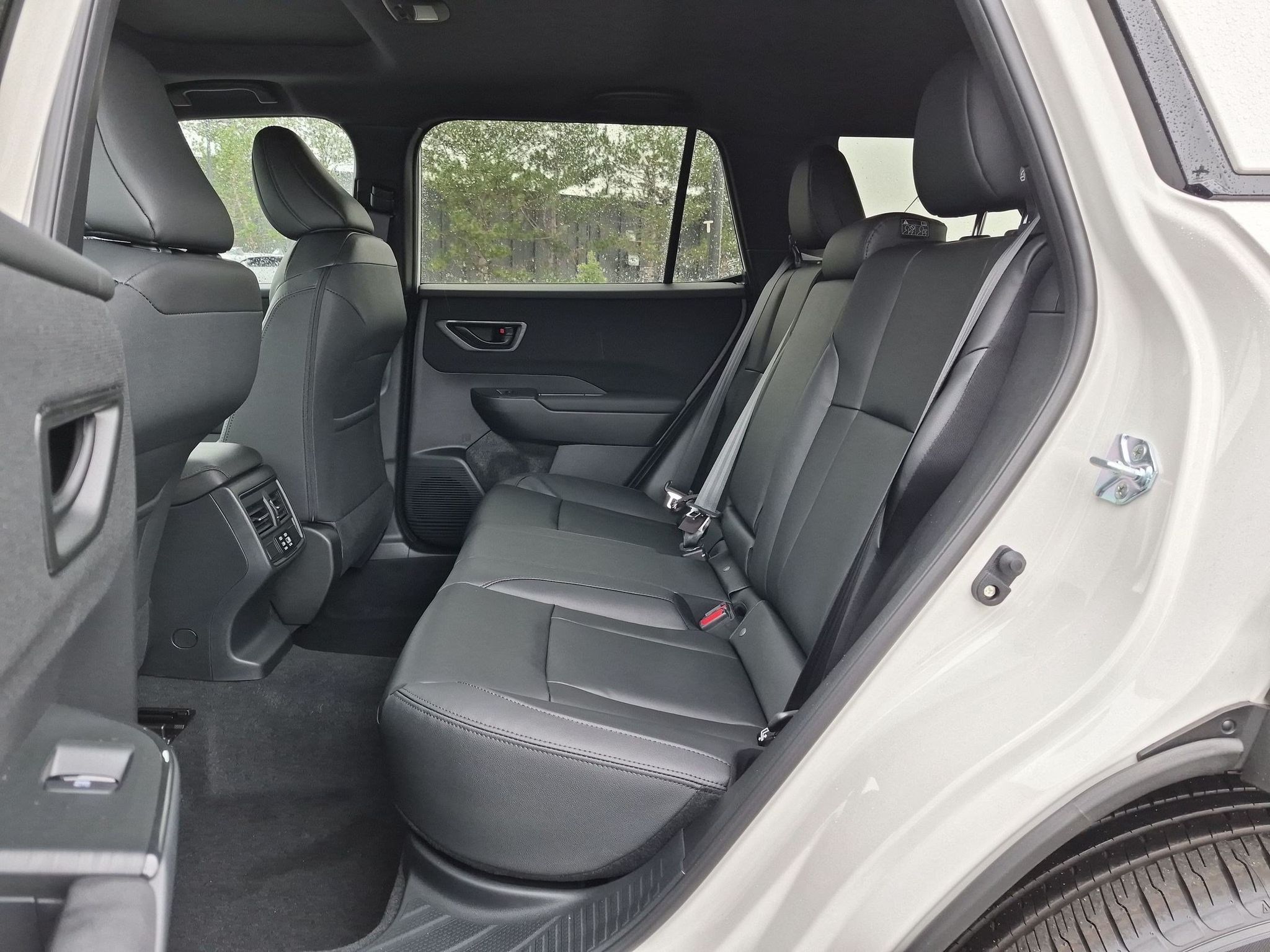 New 2026 Crystal White Pearl Subaru Premium image 20