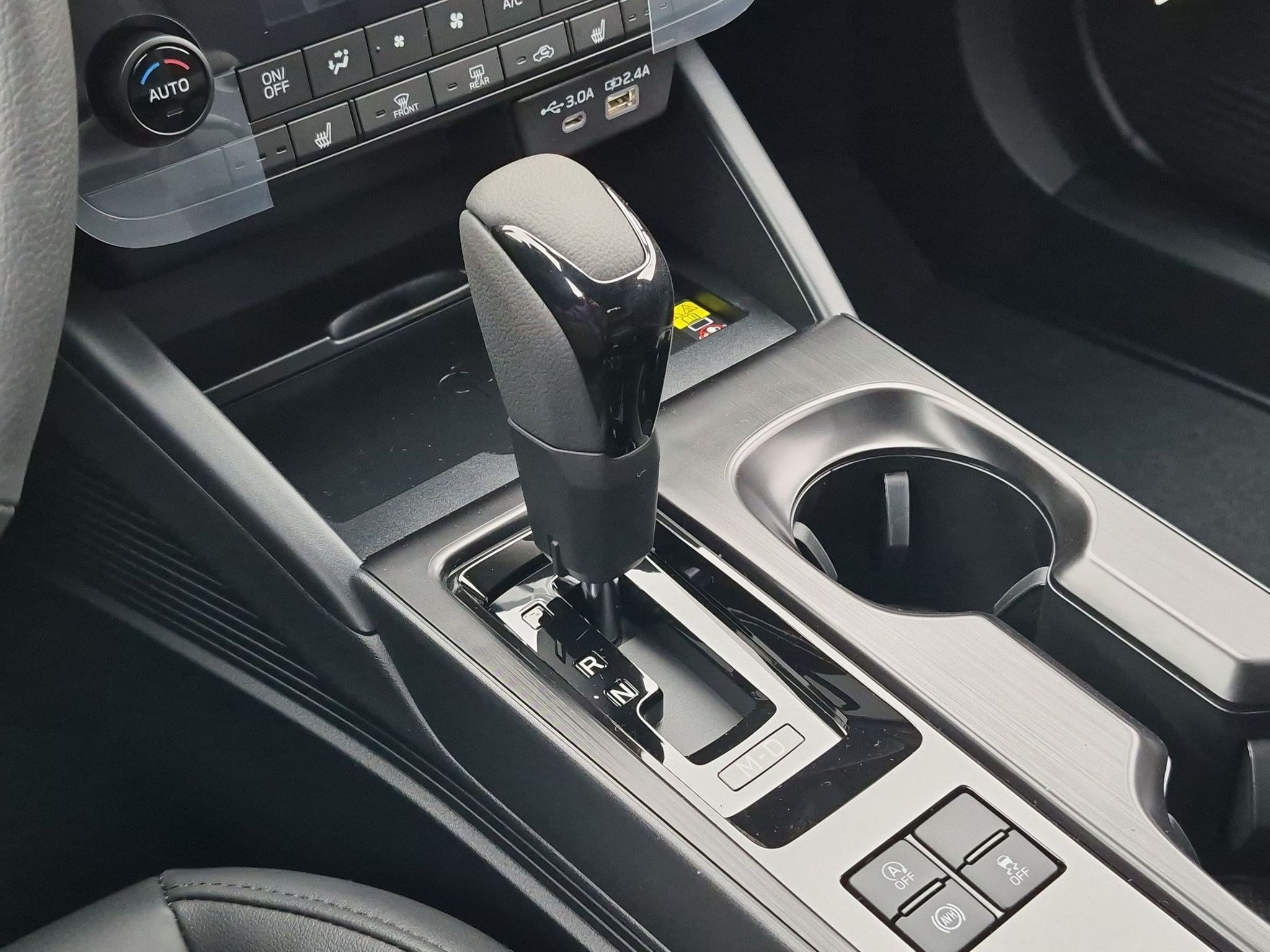 New 2026 Crystal White Pearl Subaru Premium image 12