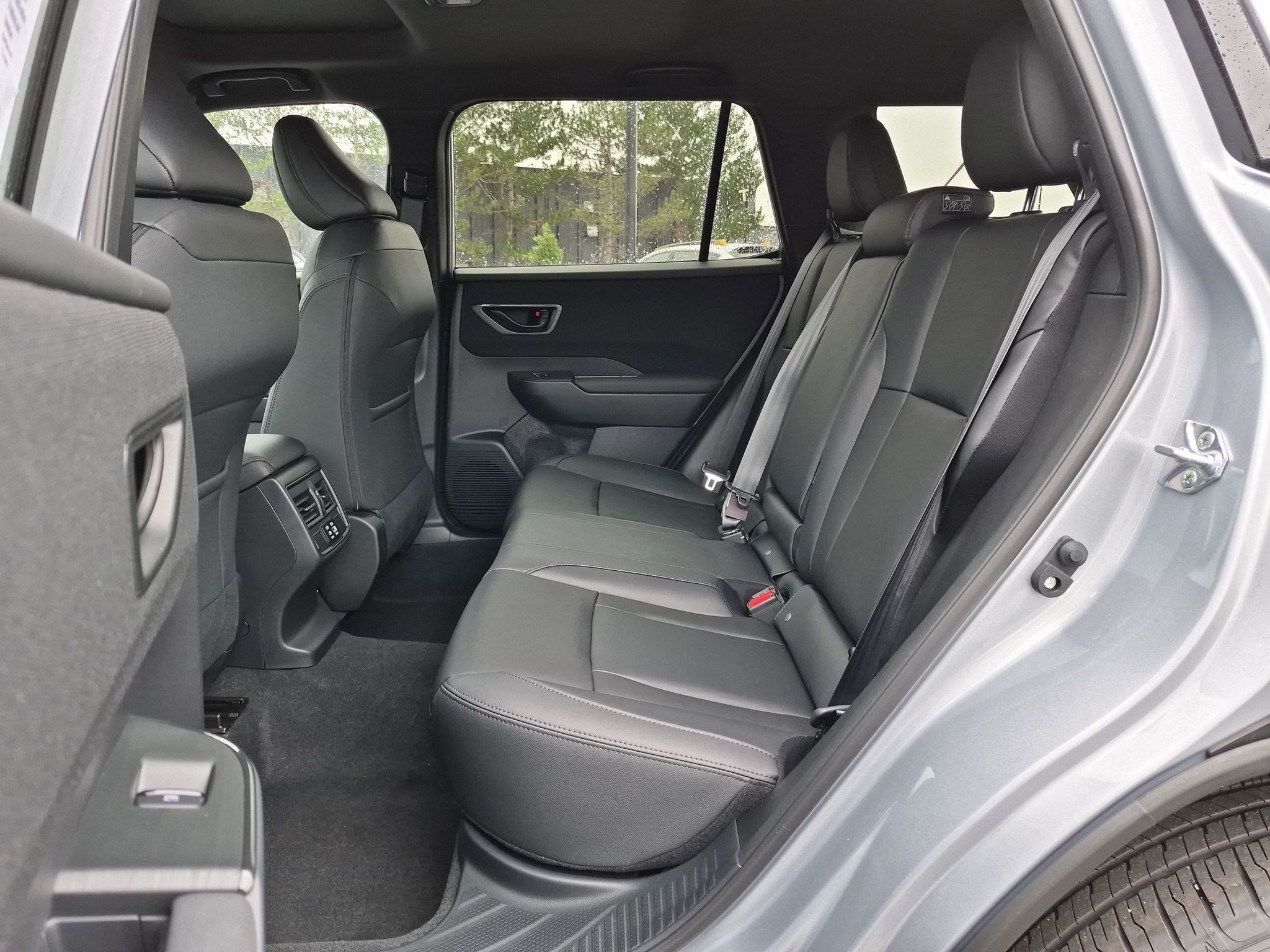 New 2026 Ice Silver Metallic Subaru Premium image 20