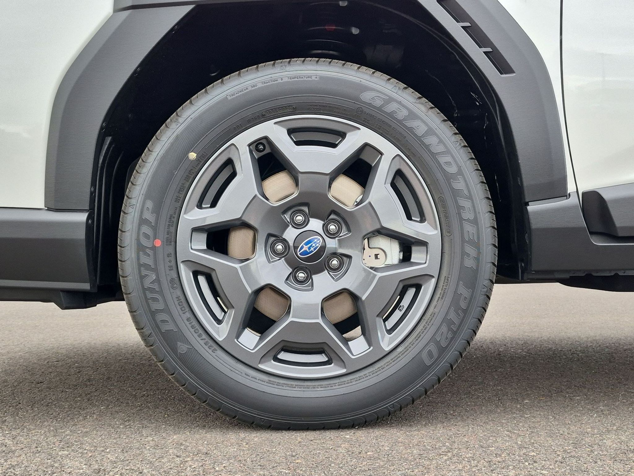 New 2026 Crystal White Pearl Subaru Premium image 25