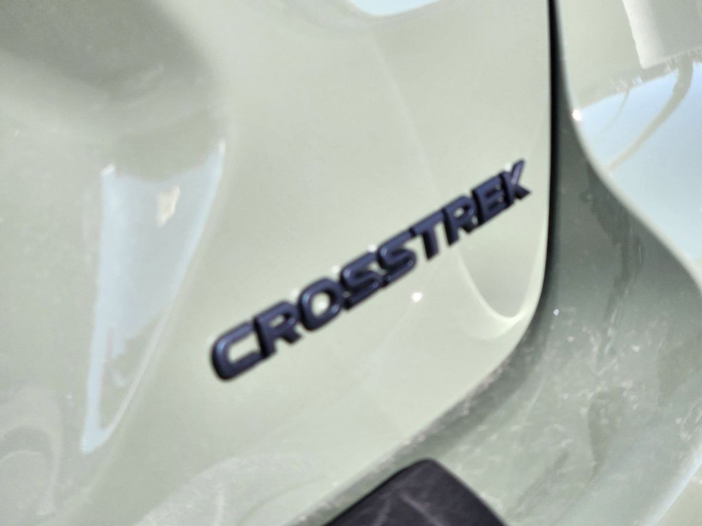 New 2026 Alpine Green Subaru Limited image 10