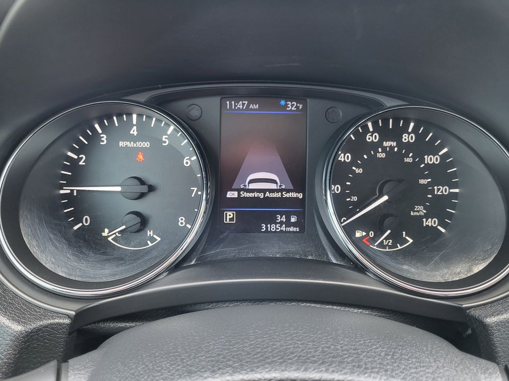 Used 2020 Scarlet Ember Tintcoat Nissan SV image 11