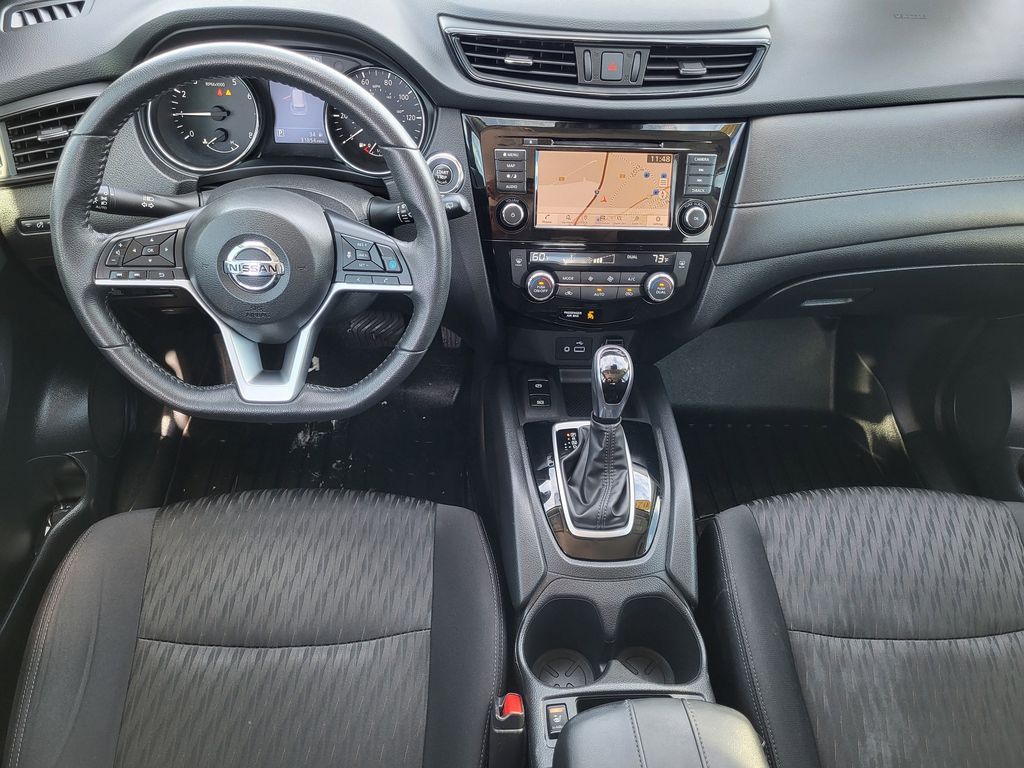 Used 2020 Scarlet Ember Tintcoat Nissan SV image 20