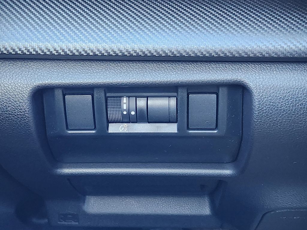 New 2026 Ice Silver Metallic Subaru Limited image 23