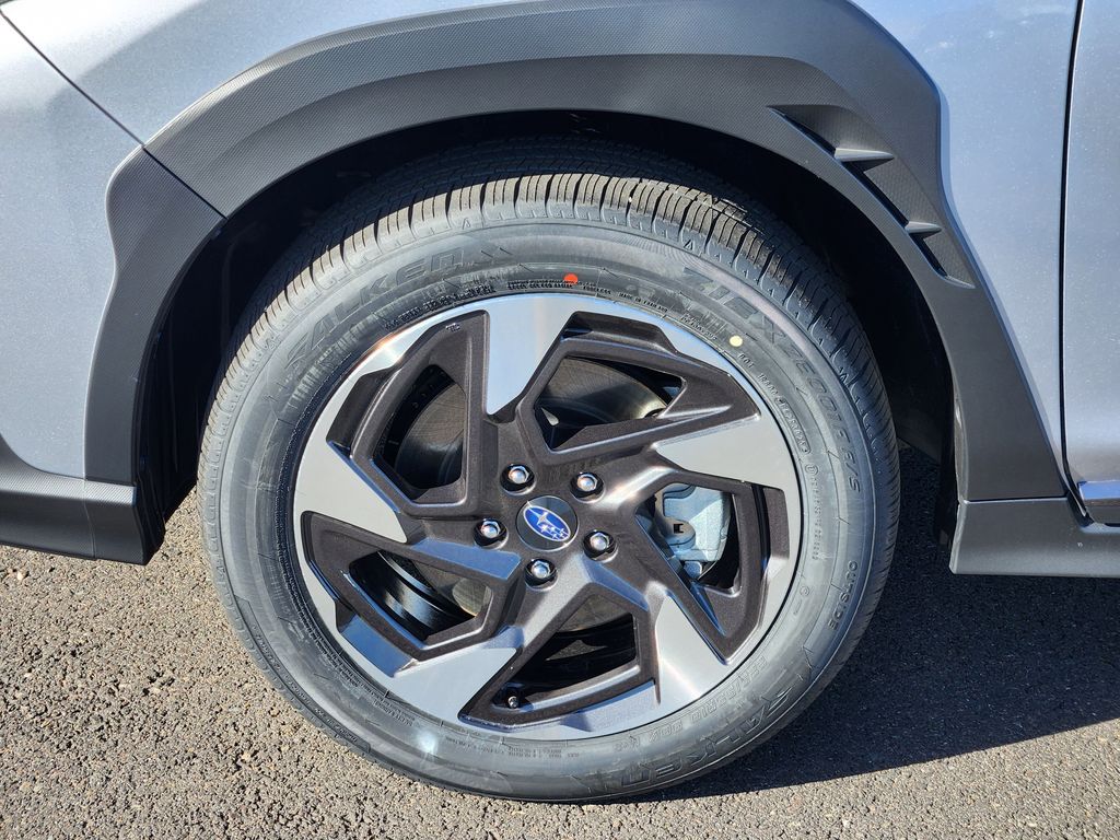 New 2026 Ice Silver Metallic Subaru Limited image 9