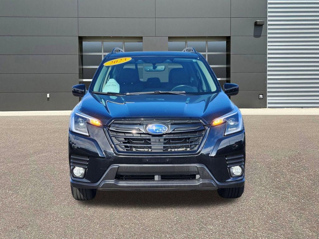 Certified Used 2023 Crystal Black Silica Subaru Premium image 7