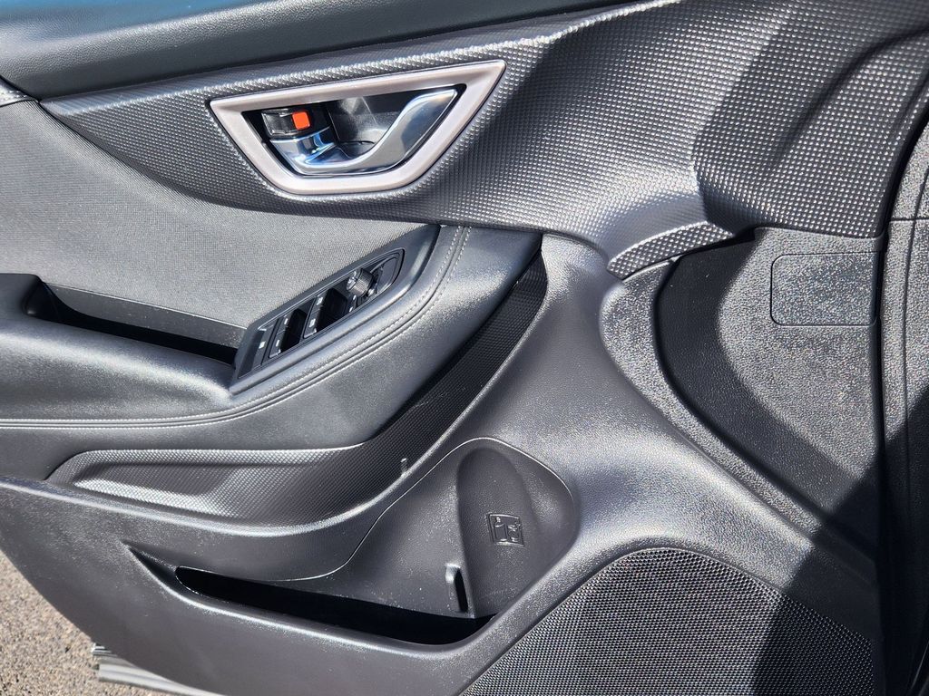 Certified Used 2023 Crystal Black Silica Subaru Premium image 11