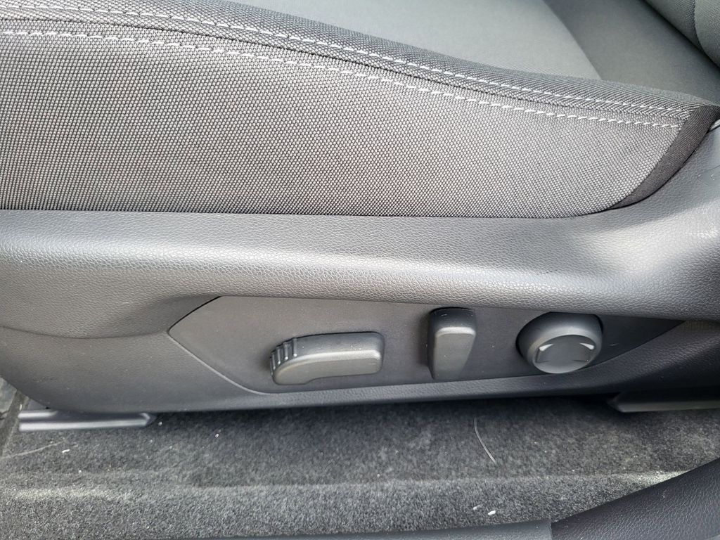 New 2026 Magnetite Gray Metallic Subaru Premium image 11