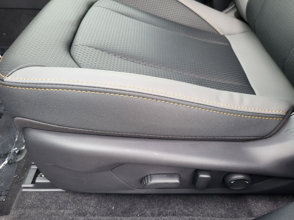 New 2026 Ice Silver Metallic Subaru Wilderness image 11