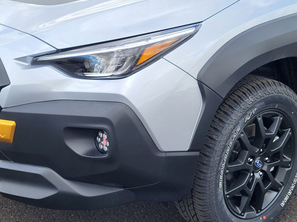 New 2026 Ice Silver Metallic Subaru Wilderness image 5