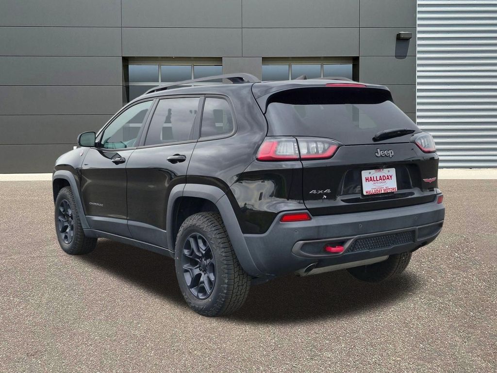 Used 2020 Diamond Black Crystal Pearlcoat Jeep Trailhawk image 8