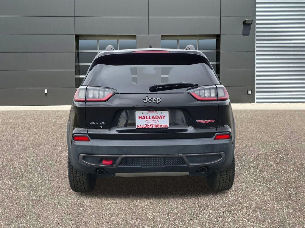 Used 2020 Diamond Black Crystal Pearlcoat Jeep Trailhawk image 7