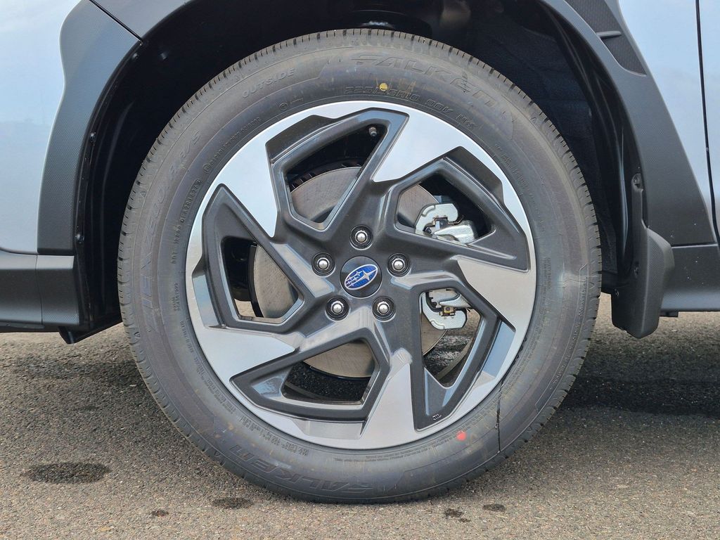 New 2026 Ice Silver Metallic Subaru Limited image 25