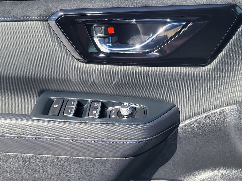 Certified Used 2025 Crystal Black Silica Subaru Limited image 20