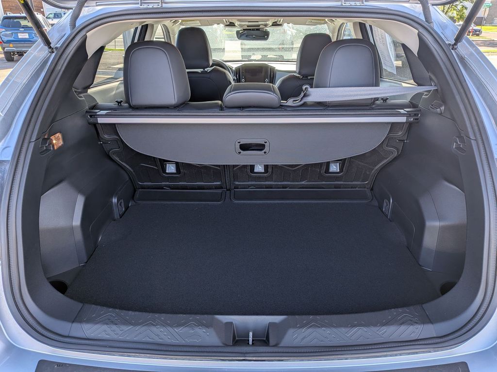 Certified Used 2025 Ice Silver Metallic Subaru Limited image 6