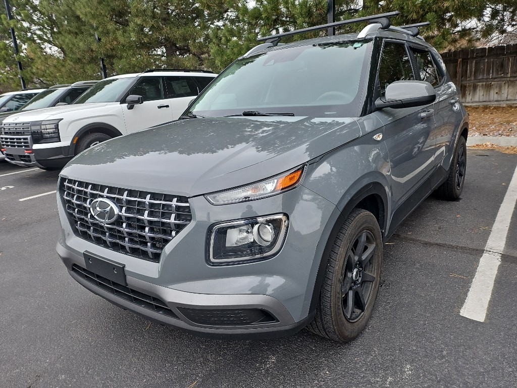 Hyundai Venue SEL FWD