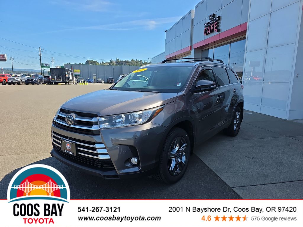 used 2017 Toyota Highlander car, priced at $29,981
