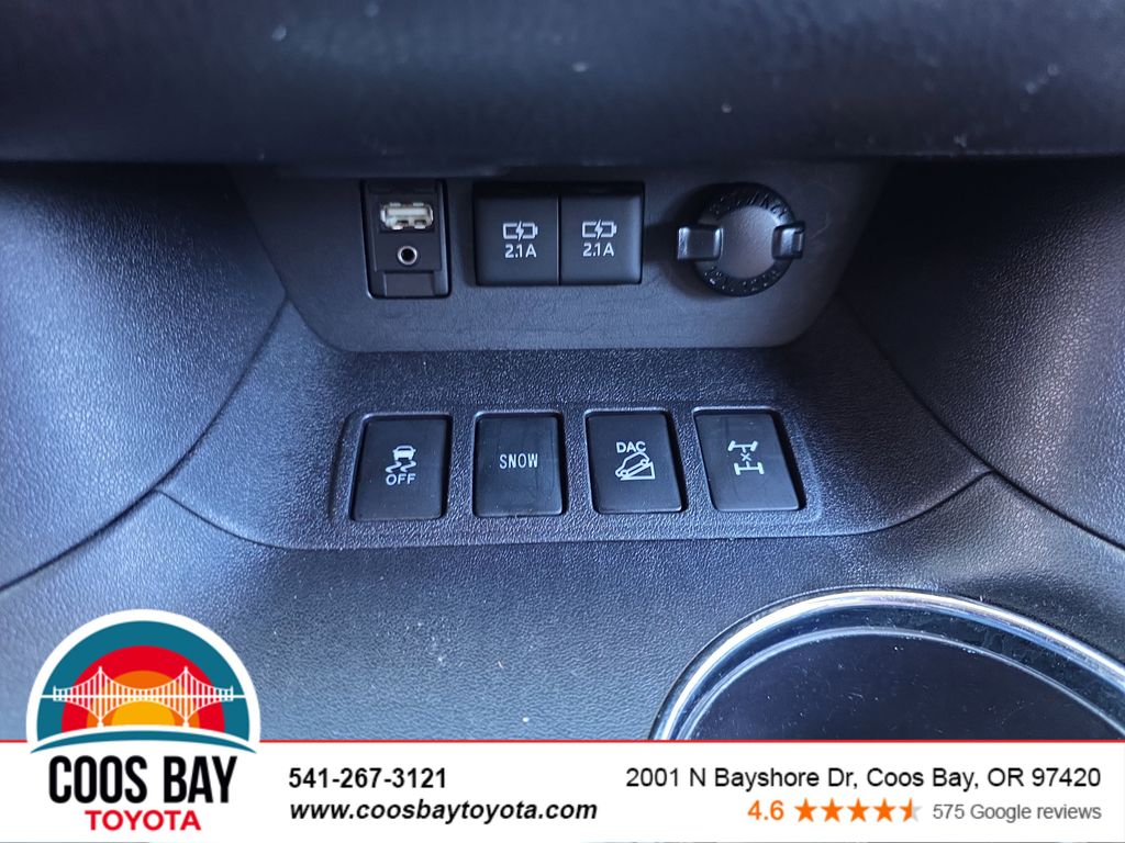 used 2017 Toyota Highlander car, priced at $29,981