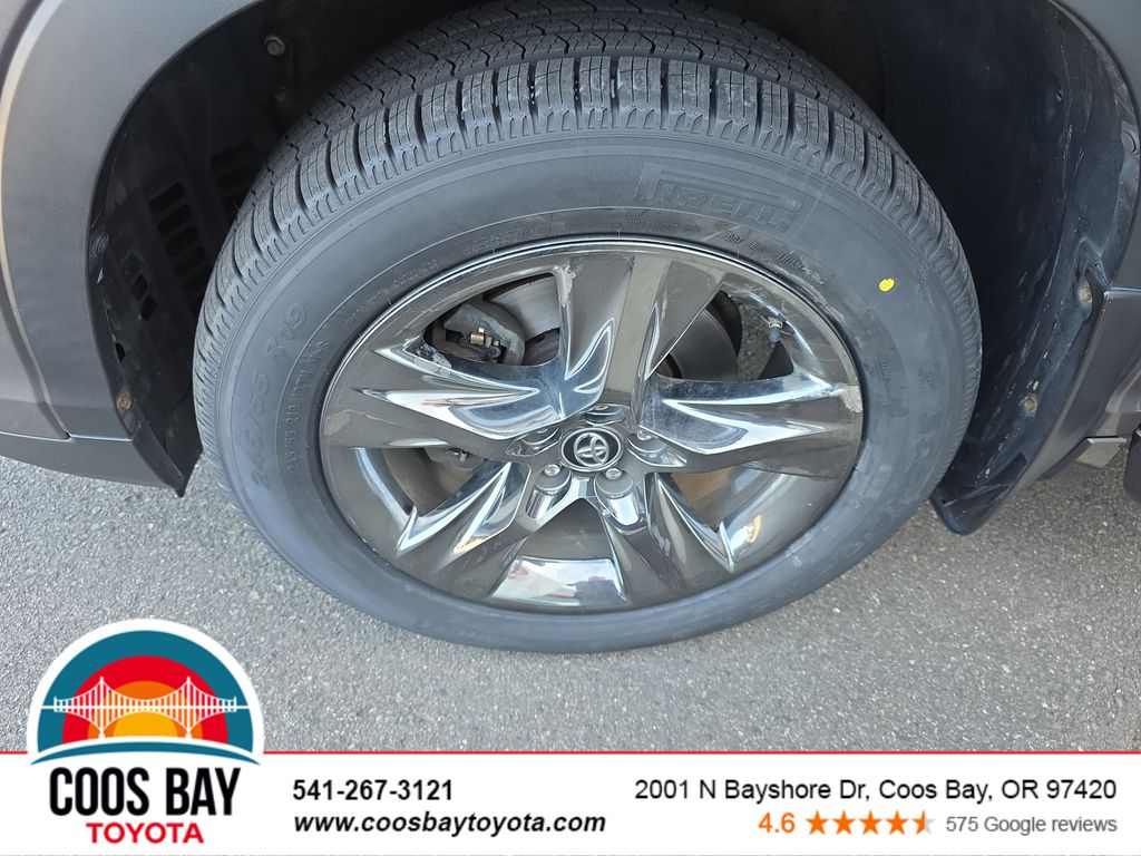 used 2017 Toyota Highlander car, priced at $29,981