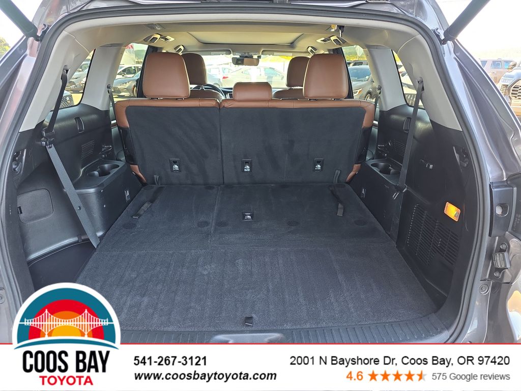 used 2017 Toyota Highlander car, priced at $29,981