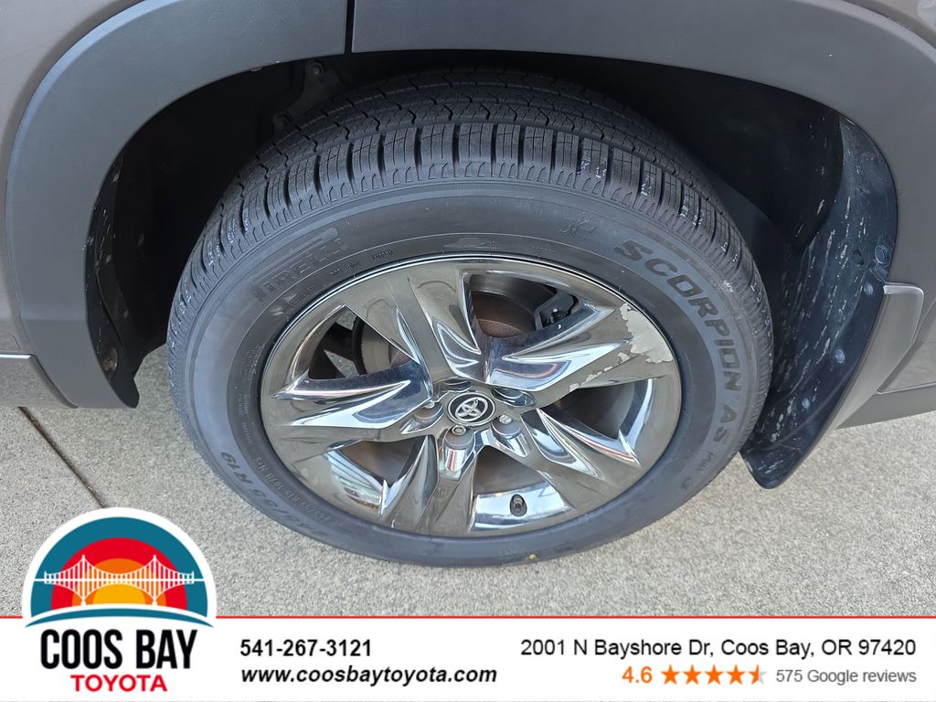 used 2017 Toyota Highlander car, priced at $29,981