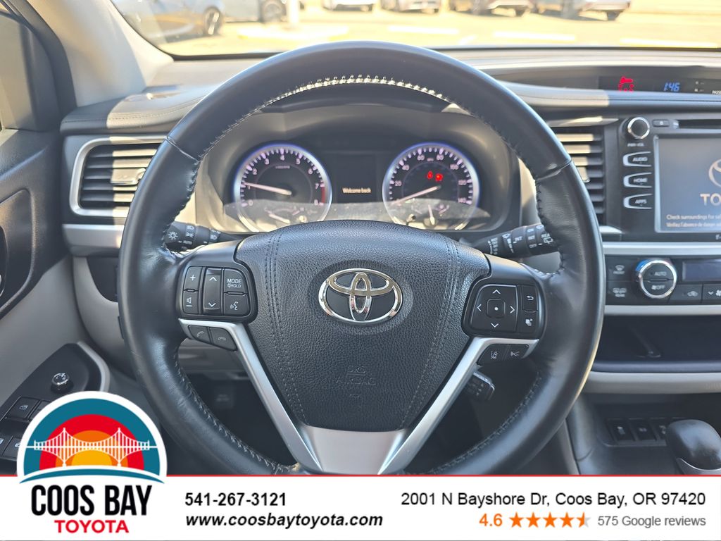 used 2018 Toyota Highlander car, priced at $27,992