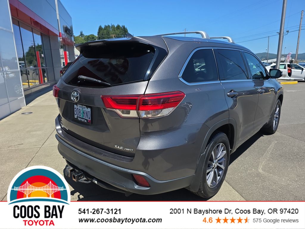used 2018 Toyota Highlander car, priced at $27,992