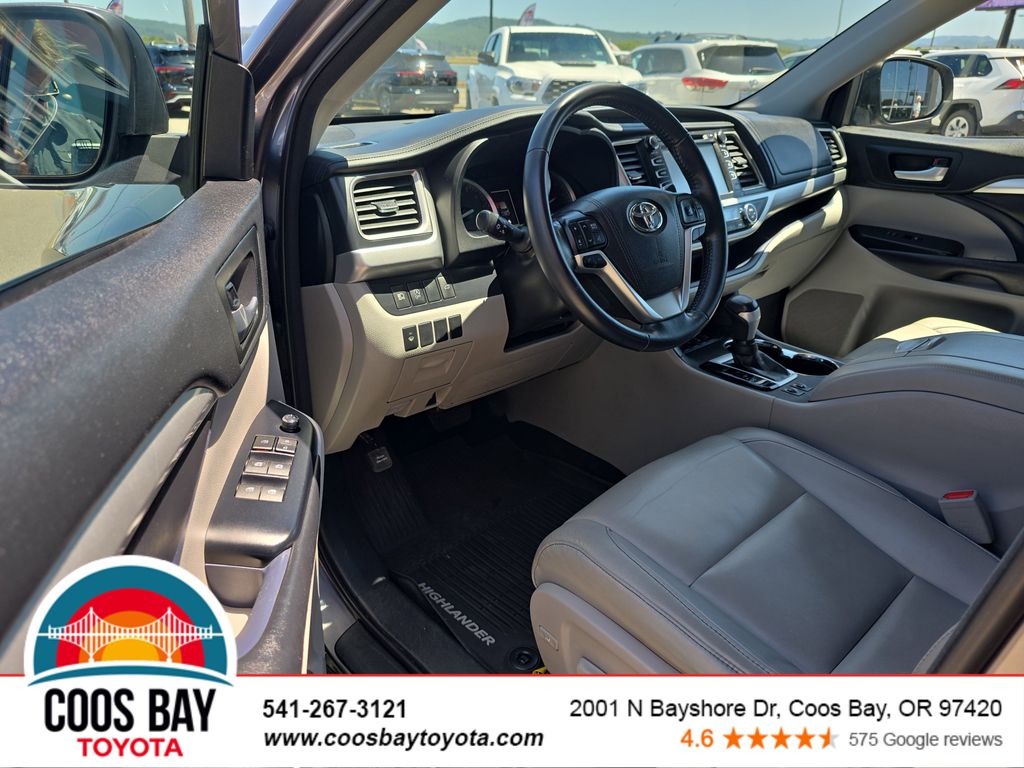 used 2018 Toyota Highlander car, priced at $27,992
