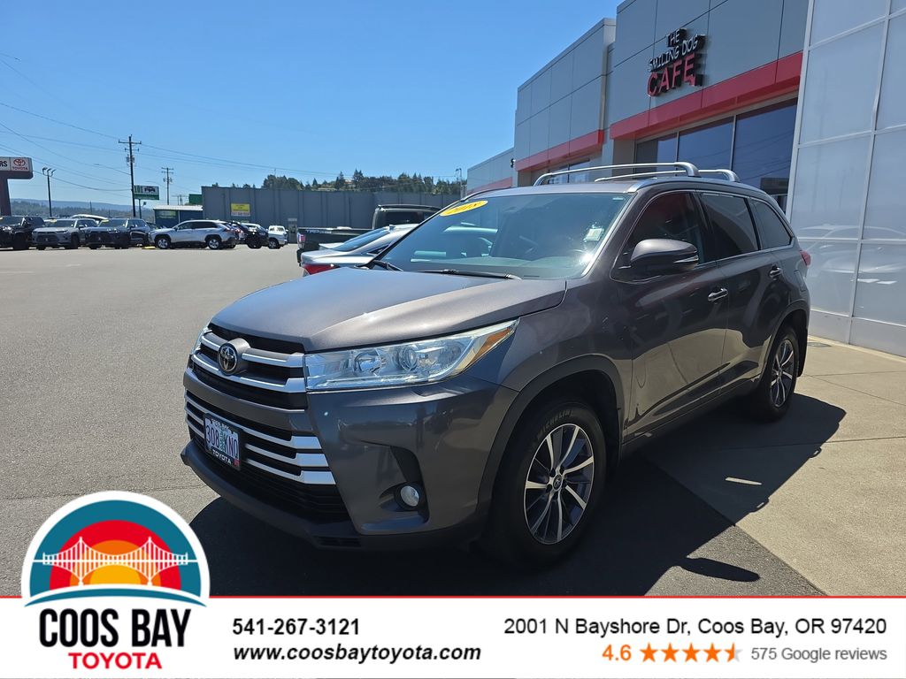 used 2018 Toyota Highlander car, priced at $27,992
