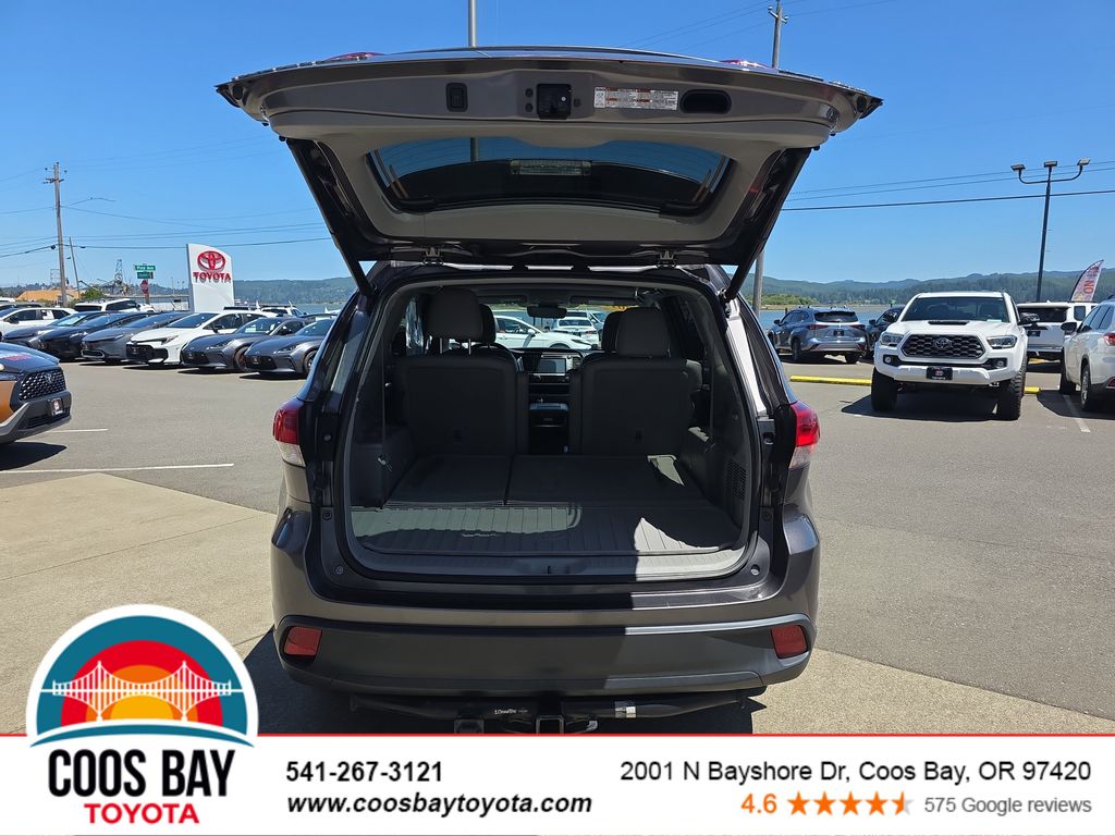 used 2018 Toyota Highlander car, priced at $27,992
