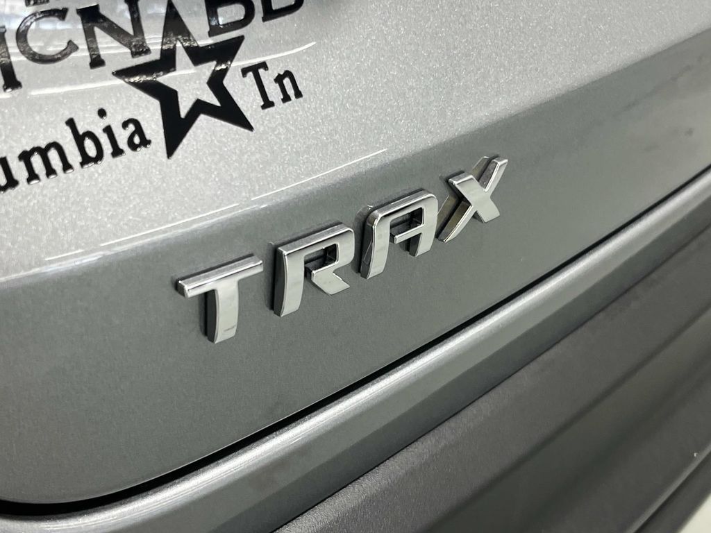 new 2025 Chevrolet Trax car, priced at $22,222