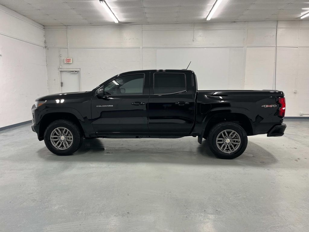 new 2025 Chevrolet Colorado car, priced at $38,535