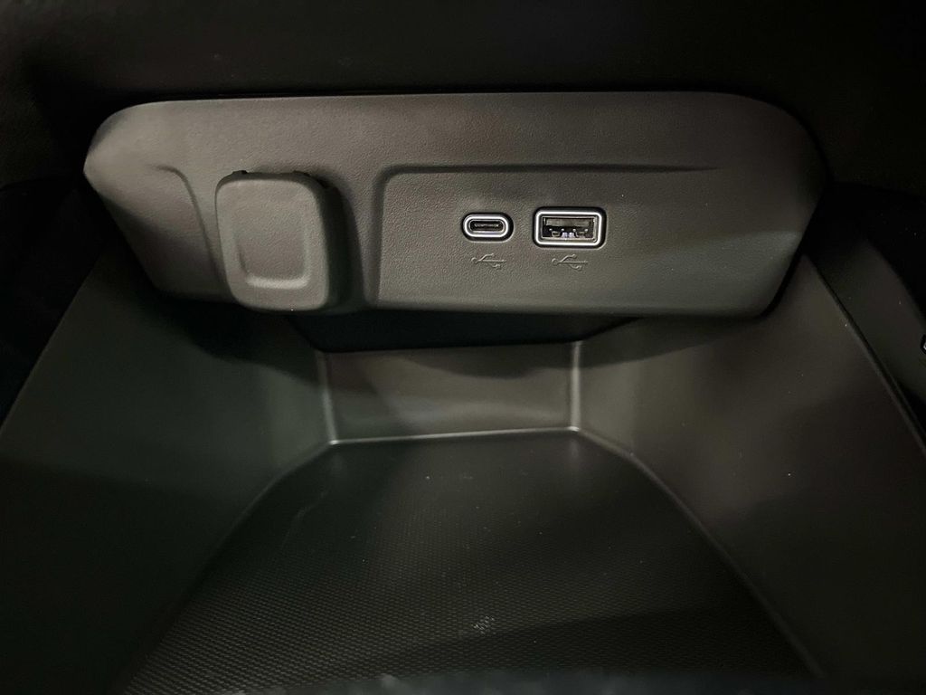 new 2025 Chevrolet Trax car, priced at $25,500