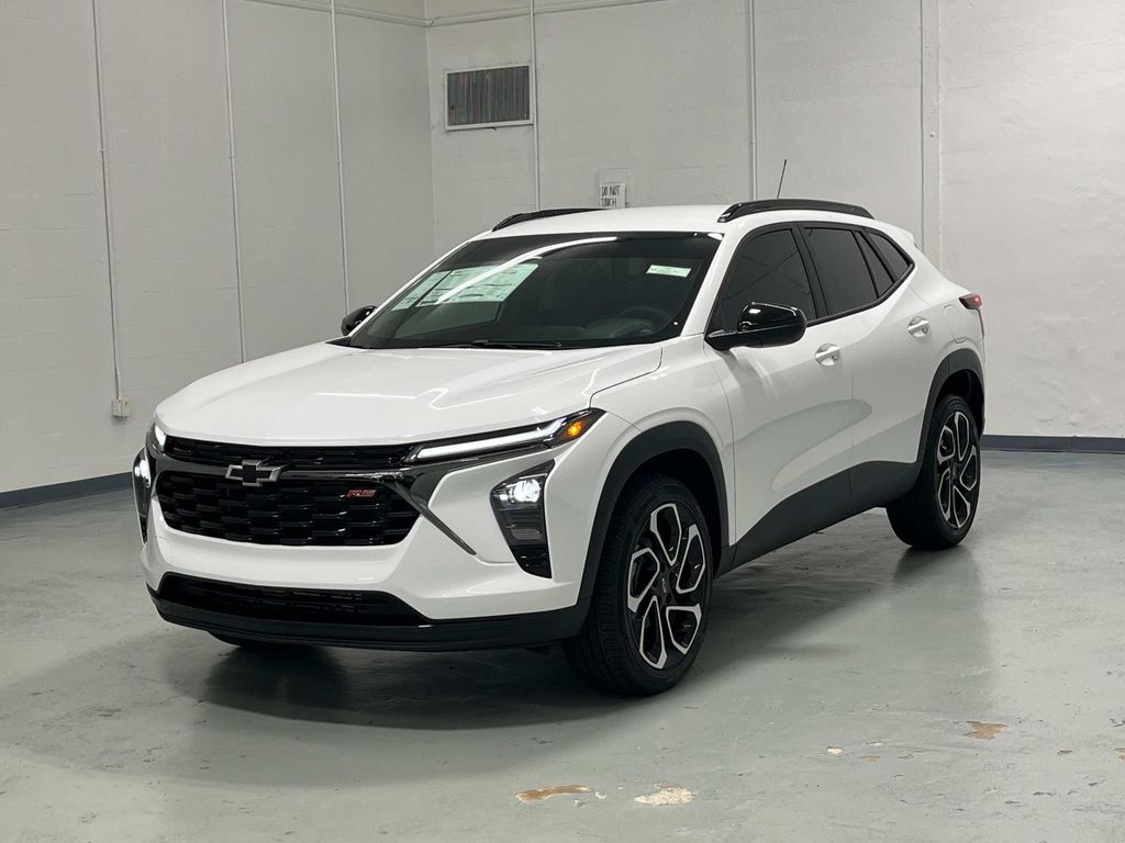 new 2025 Chevrolet Trax car, priced at $25,500