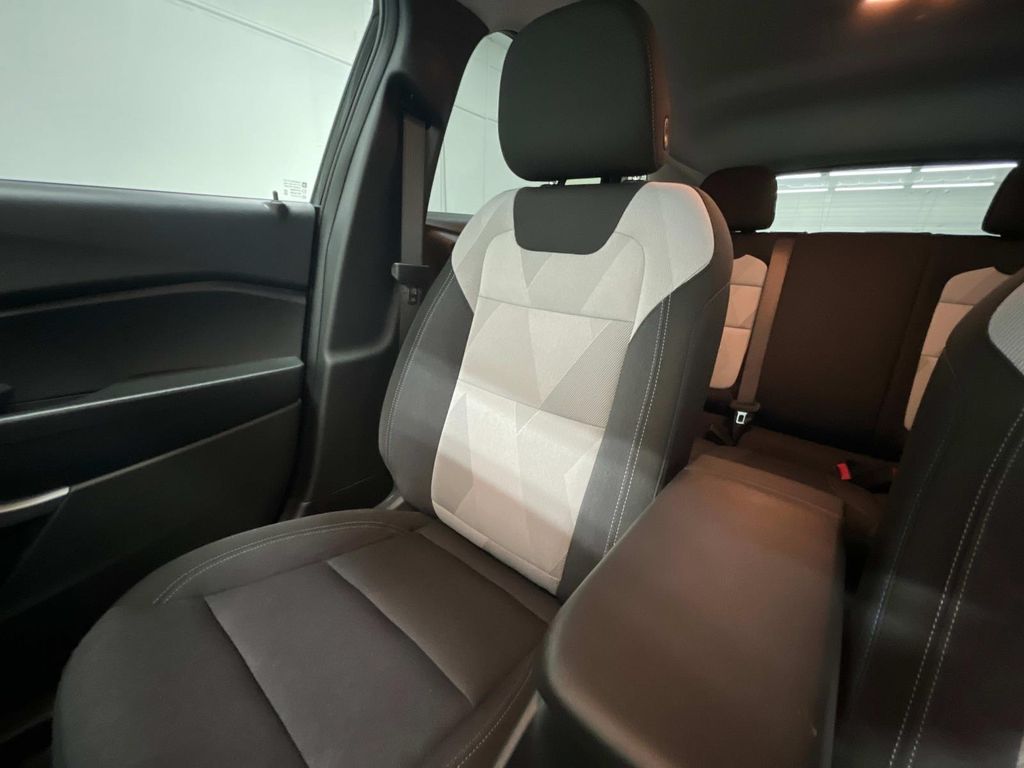 new 2025 Chevrolet Trax car, priced at $22,999