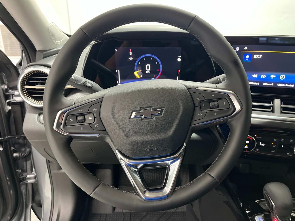 new 2025 Chevrolet Trax car, priced at $26,955
