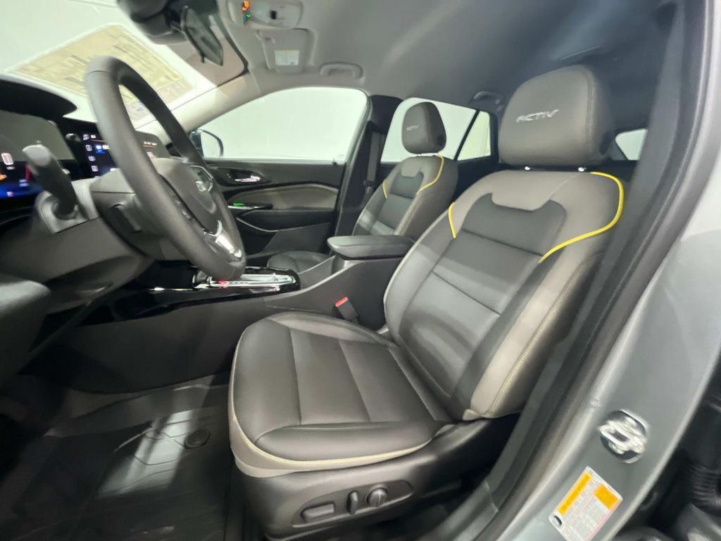 new 2025 Chevrolet Trax car, priced at $26,955