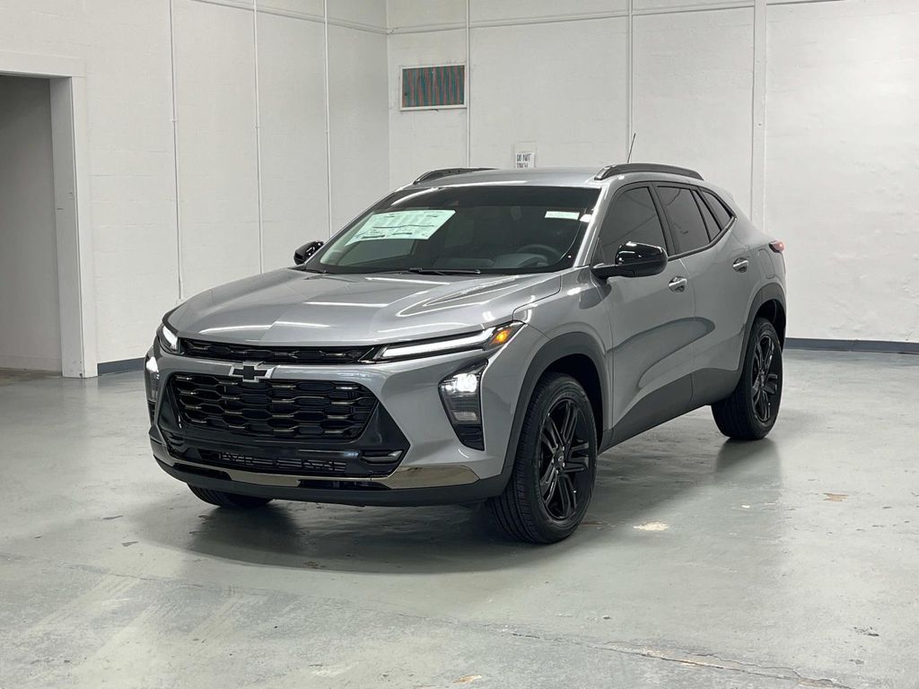 new 2025 Chevrolet Trax car, priced at $26,955