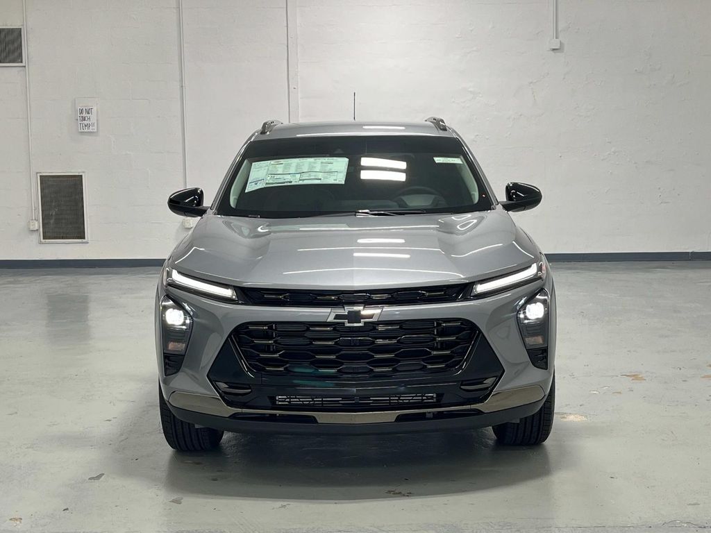 new 2025 Chevrolet Trax car, priced at $26,955